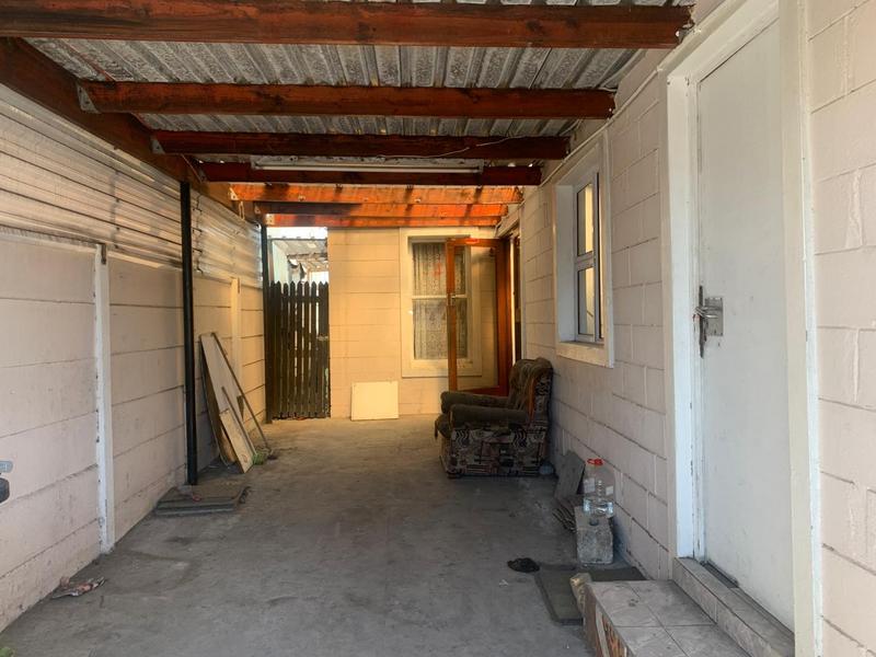 4 Bedroom Property for Sale in Westridge Western Cape